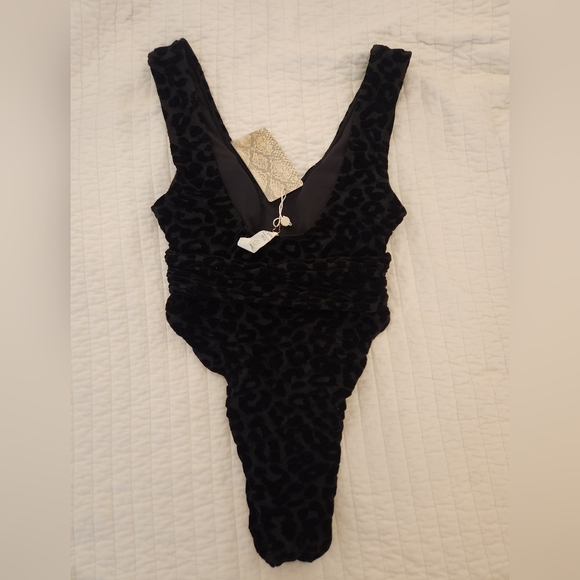 Toluca Swim Artemis Midi One Piece Swimsuit - Panthera - Picture 5 of 8